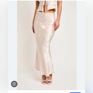 Le Lis Cream Maxi Skirt